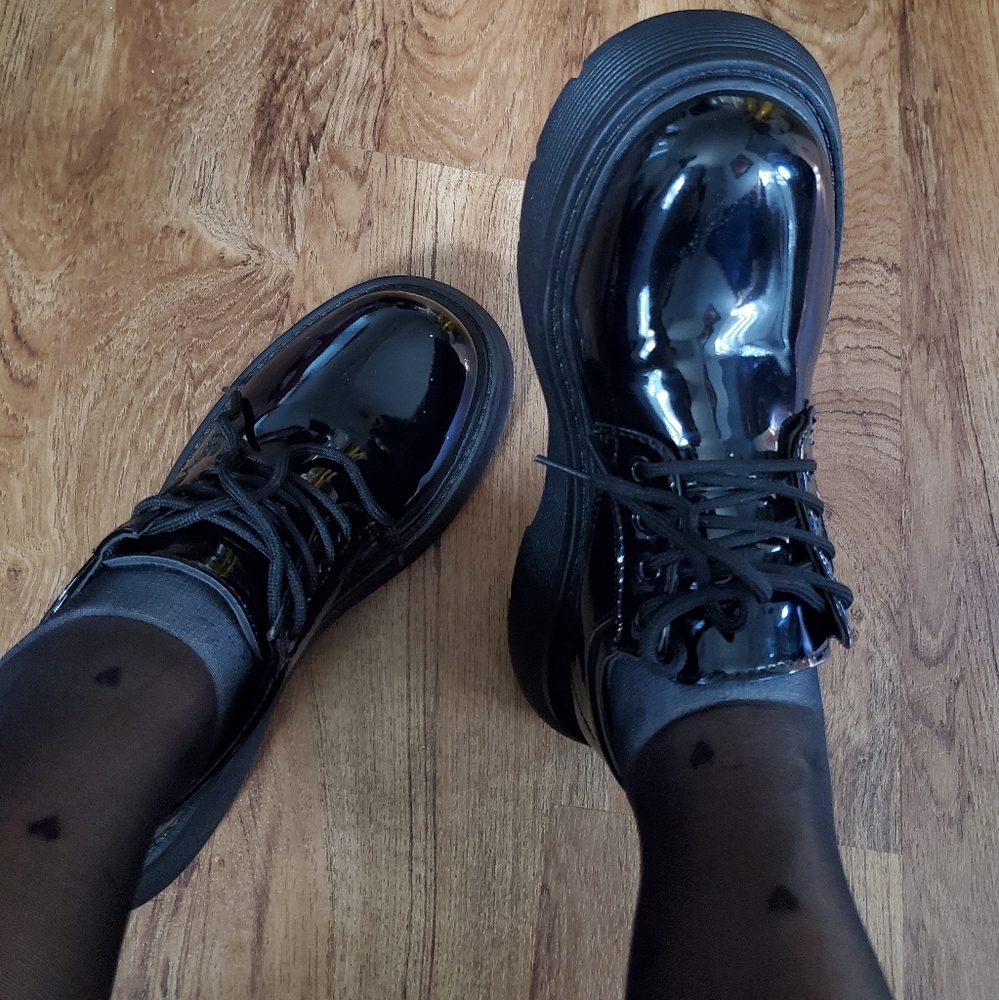 Lace up front platform Oxfords